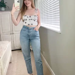 Best Sale 🥰 CITIES OF ANGELS Floral Printed Tie Up Crop Top ⭐