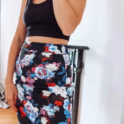 Wholesale 🎉 Sophie Cameron Davies Black Lace Back Crop Top ✔️