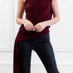 Brand new 🔥 Honor Gold Khloe Berry One Shouldered With Tie Top 🎉