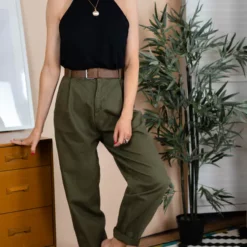 New 🎉 Rock On Ruby Black Flowy High Neck Tank Top ✨