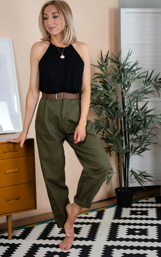 New ๐ Rock On Ruby Black Flowy High Neck Tank Top โจ